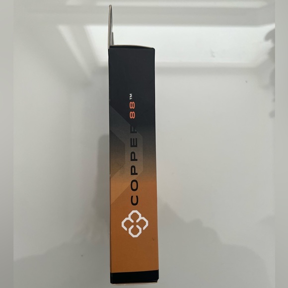 New in the box Copper 88 Full Finger Compression Gloves size extra large - Picture 5 of 8